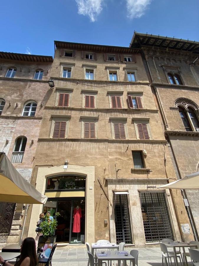 Royal Domus Perugia - Via Mazzini Apartment Екстериор снимка